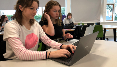 Gymnasieelever vender øjnene mod hinduismen Gymnasieelever vender øjnene mod hinduismen